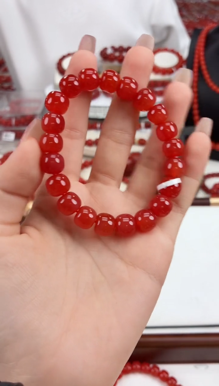 南红玛瑙冰红老型手串10+未镶嵌一个/条