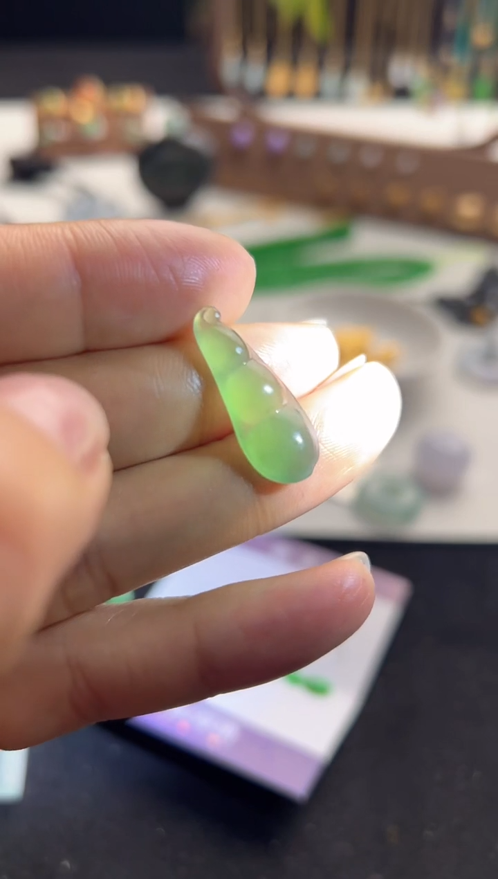 【闪购商品】定制翡翠未镶嵌绿豆子2600+260-zxh032