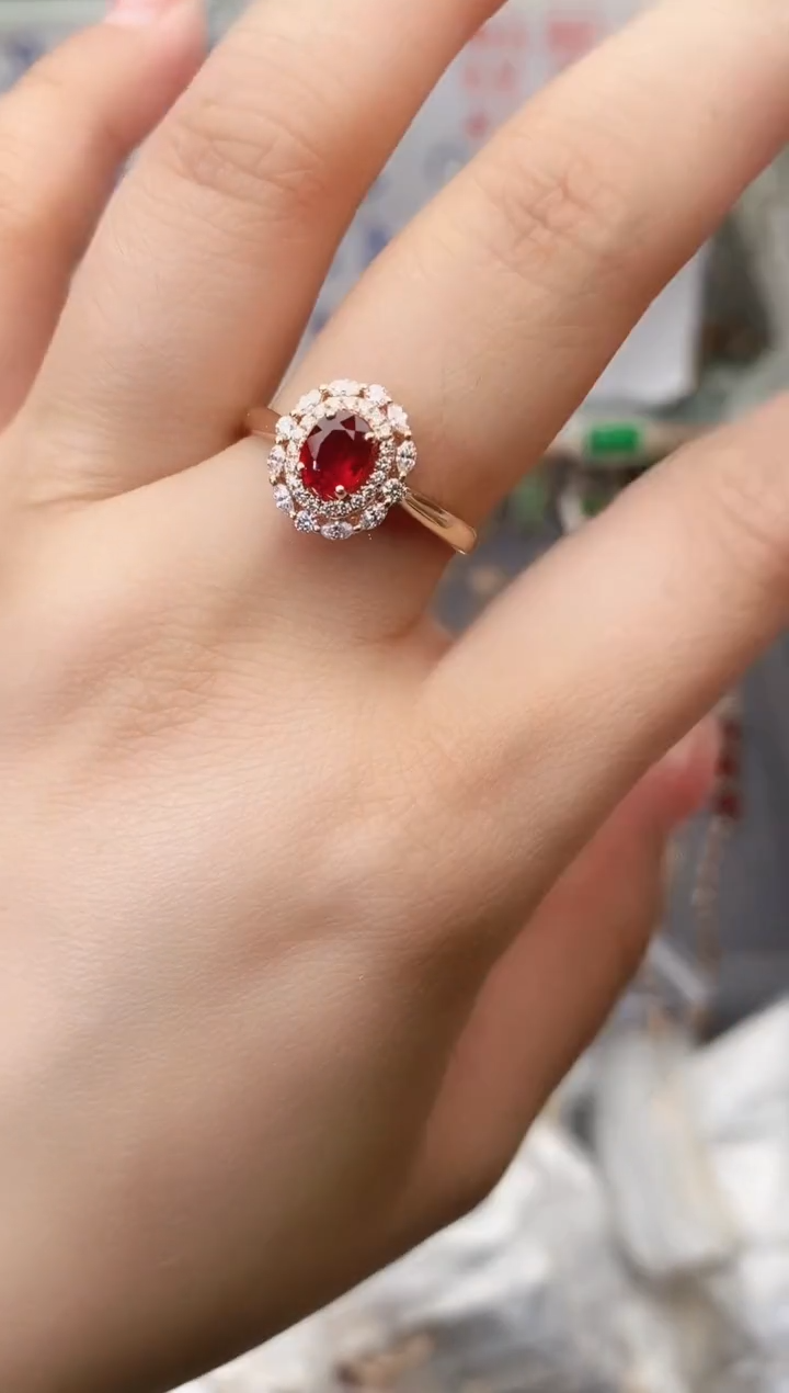 18K金镶嵌戒指红宝石--专柜--16