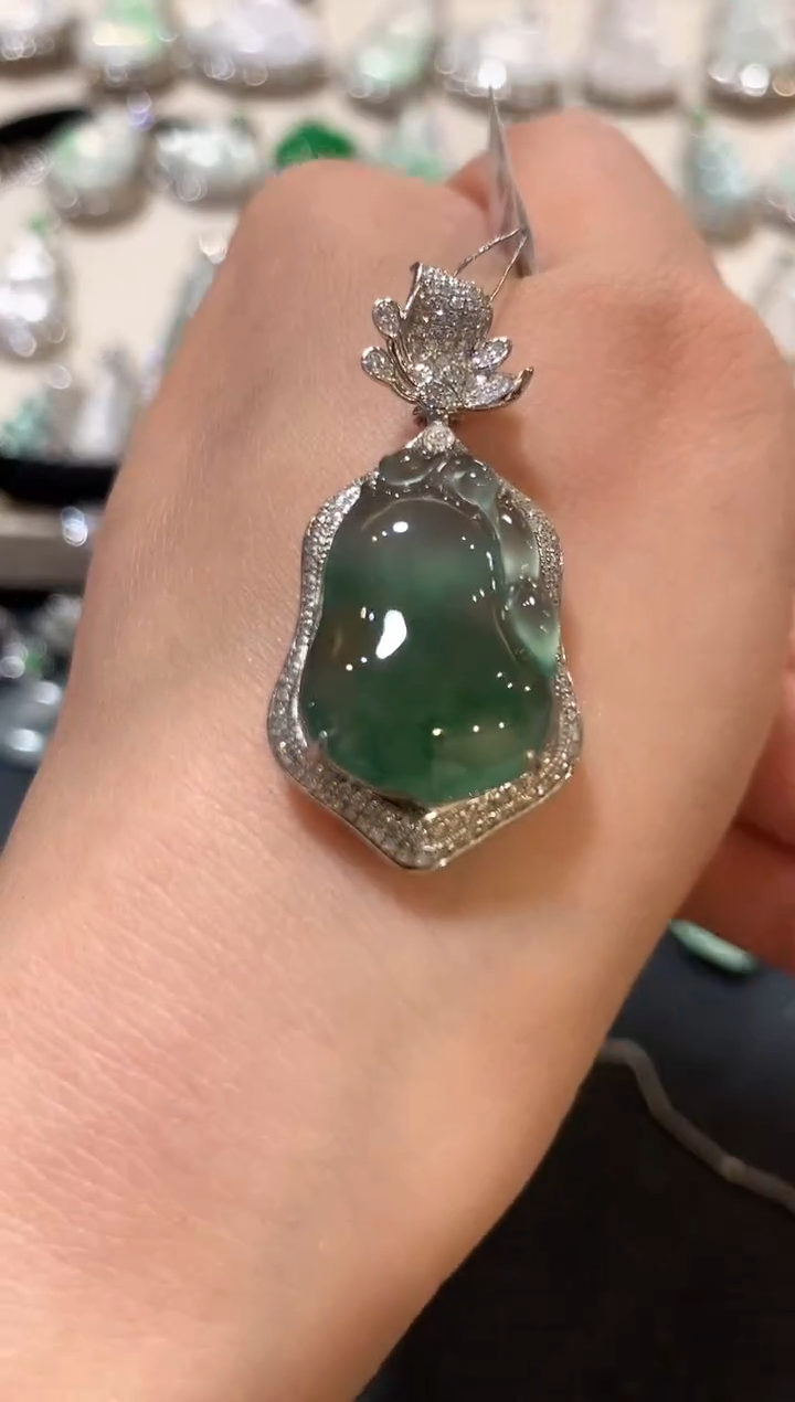 吊坠(不含链)18K金镶嵌翡翠n7 