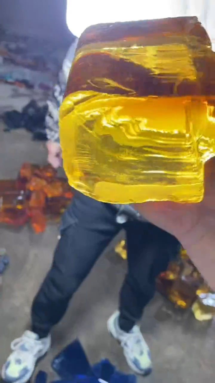 新疆五彩石原石摆件