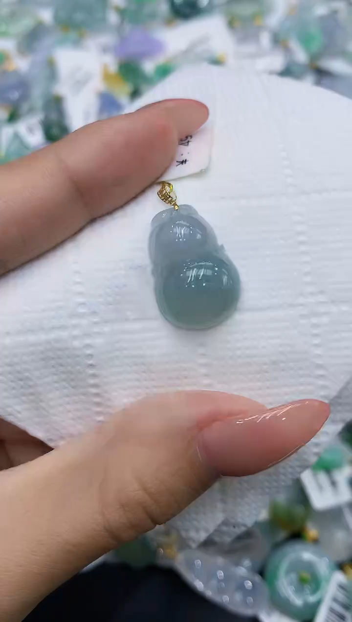 颈饰18K金镶嵌翡翠111111111111