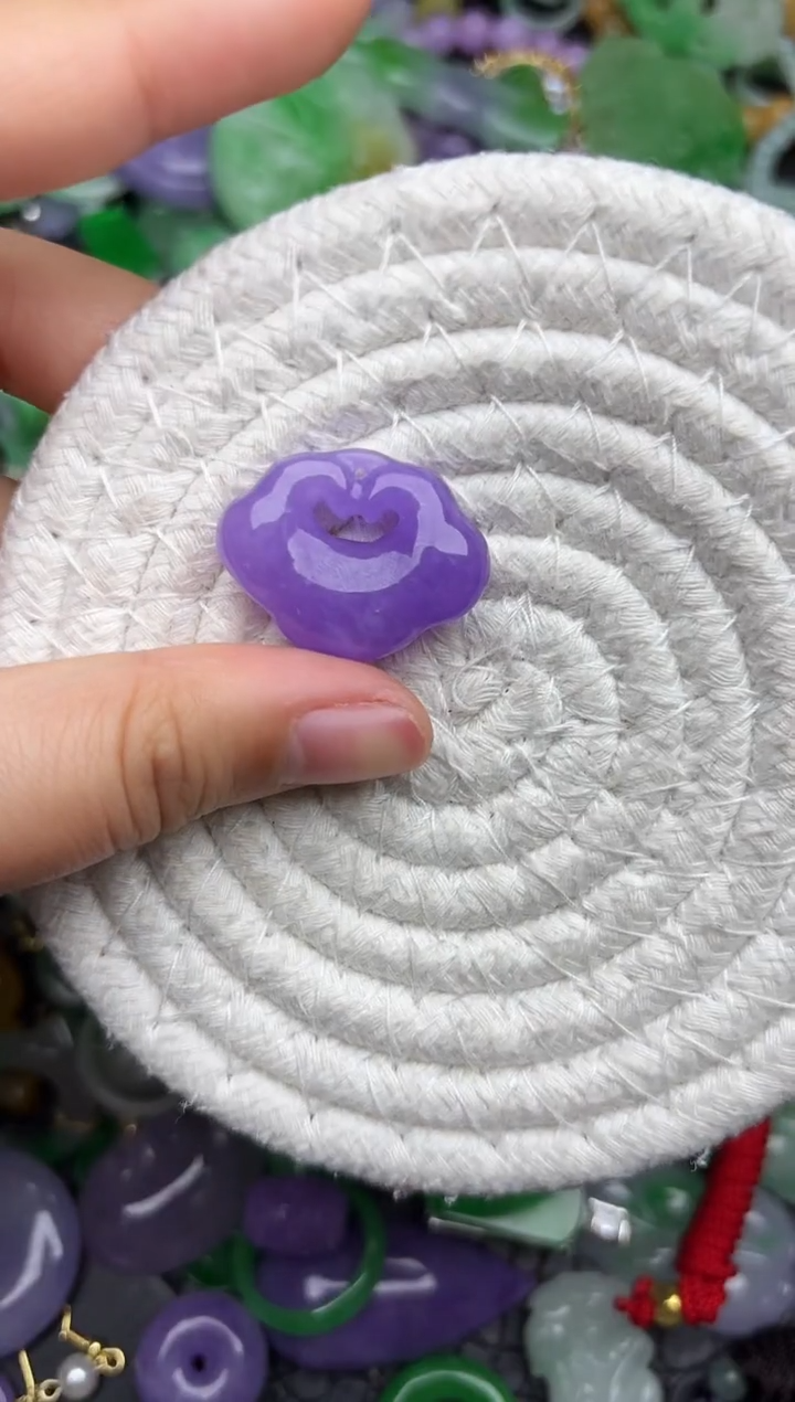 颈饰未镶嵌翡翠缅甸翡翠吊坠