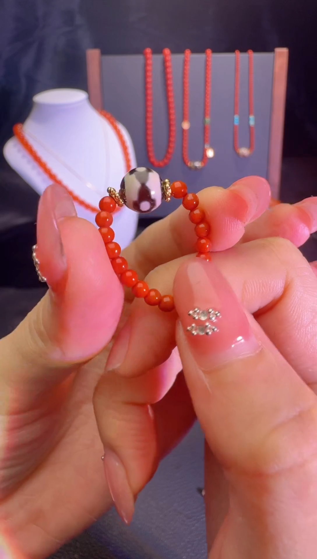 【闪购商品】南红玛瑙戒指未镶嵌。