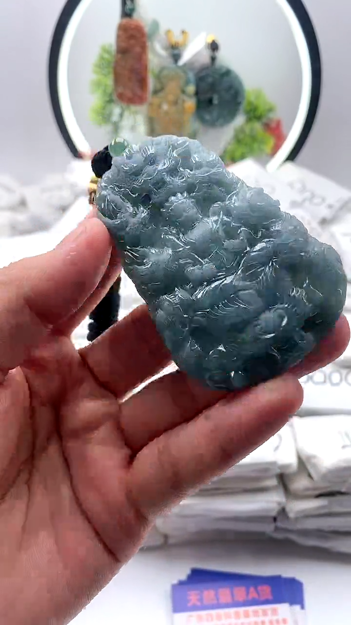 【闪购商品】翡翠颈饰未镶嵌虚空藏