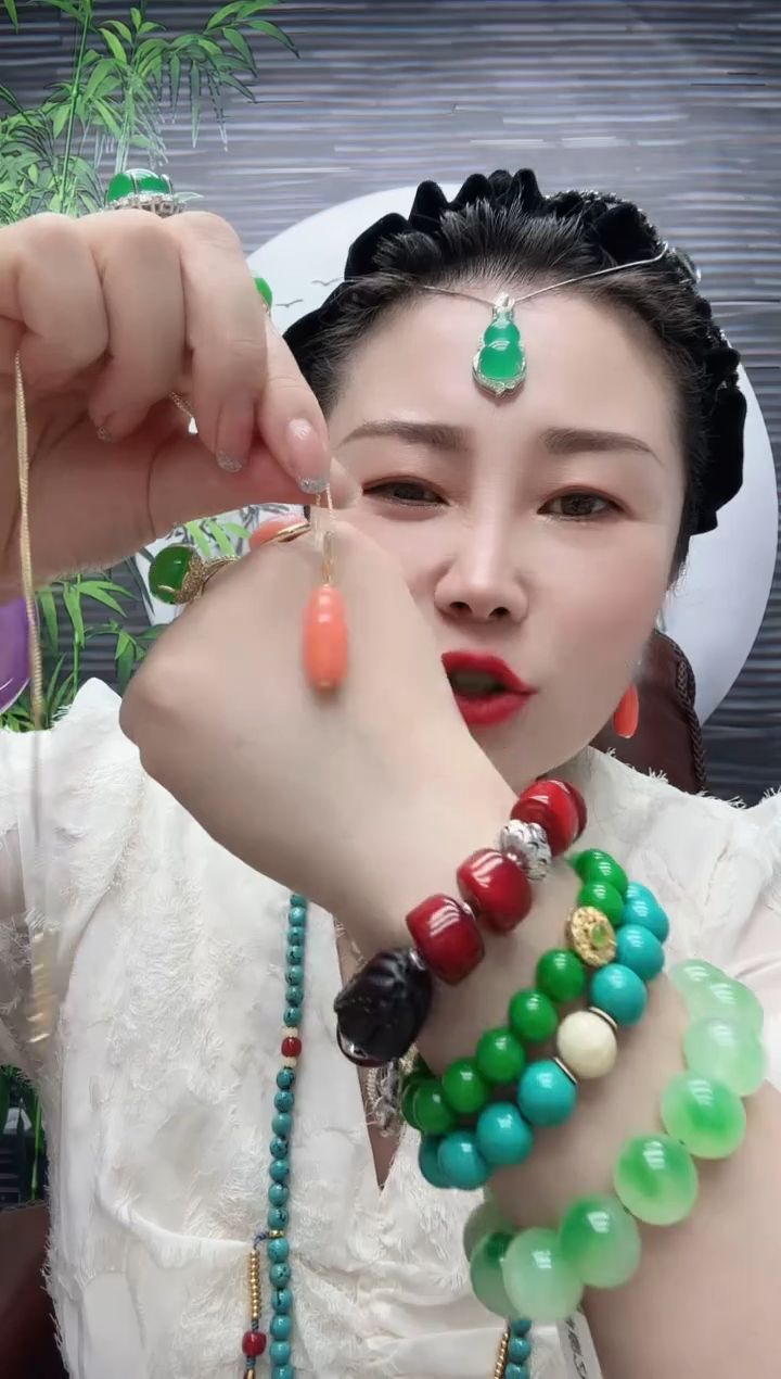 高货三文鱼色吊坠