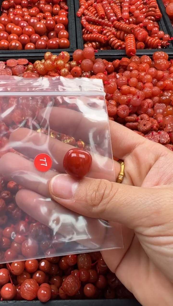 【闪购商品】南红玛瑙颈饰未镶嵌1