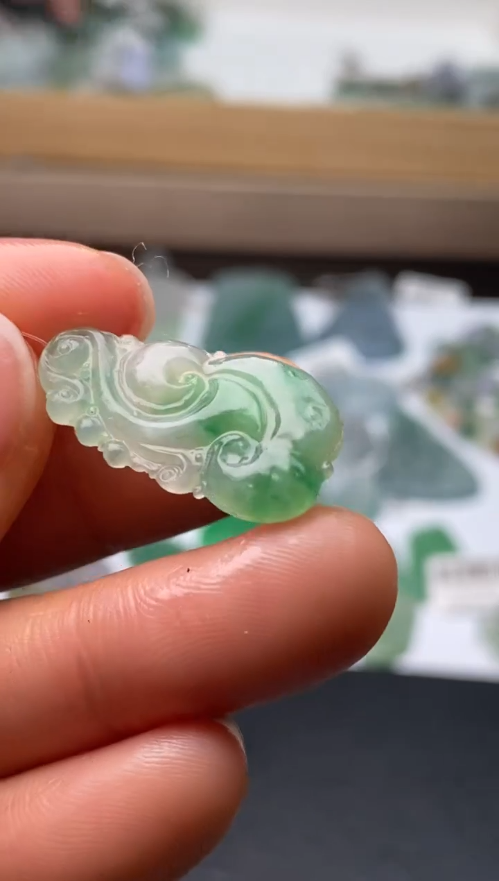 【闪购商品】定制翡翠未镶嵌翡翠毛货~