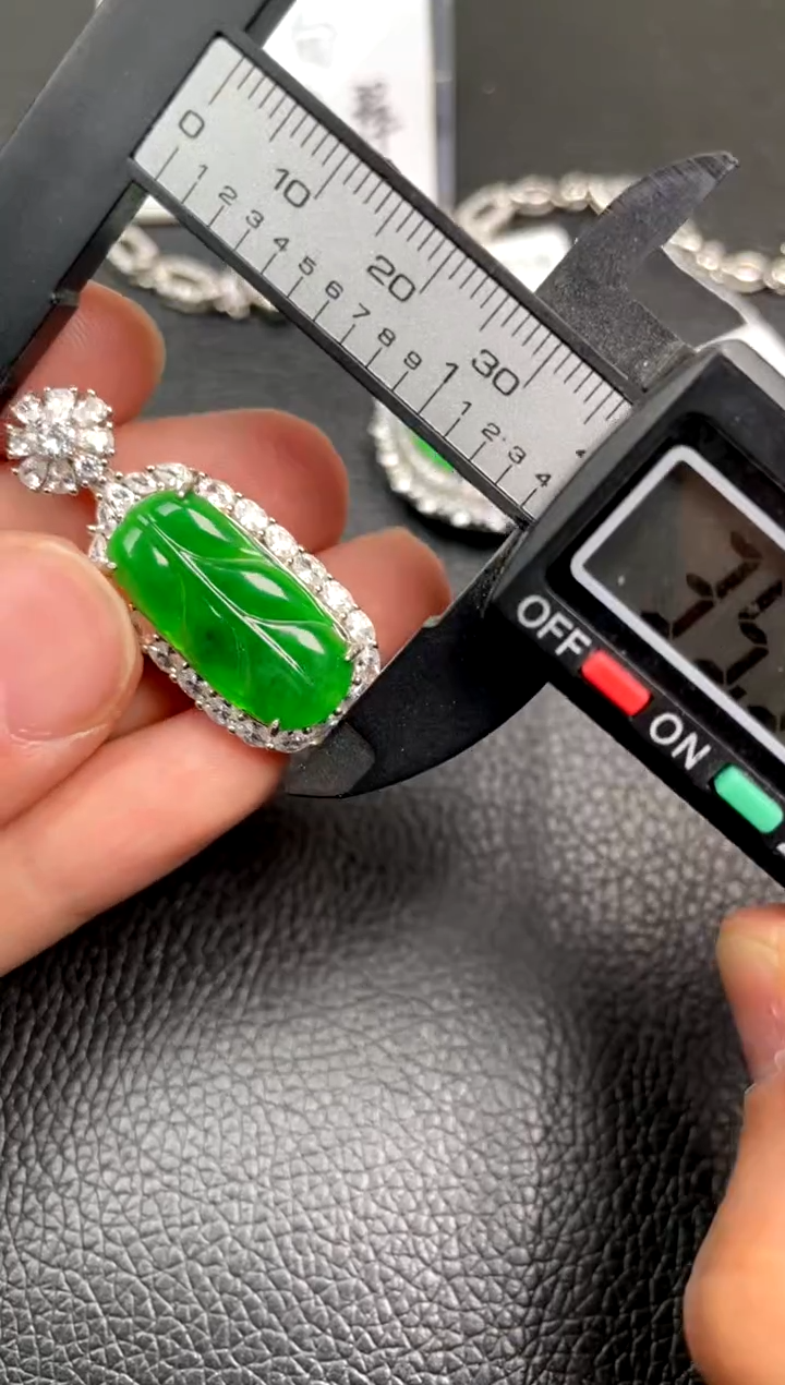 【闪购商品】翡翠吊坠(不含链)银S925镶嵌吊坠