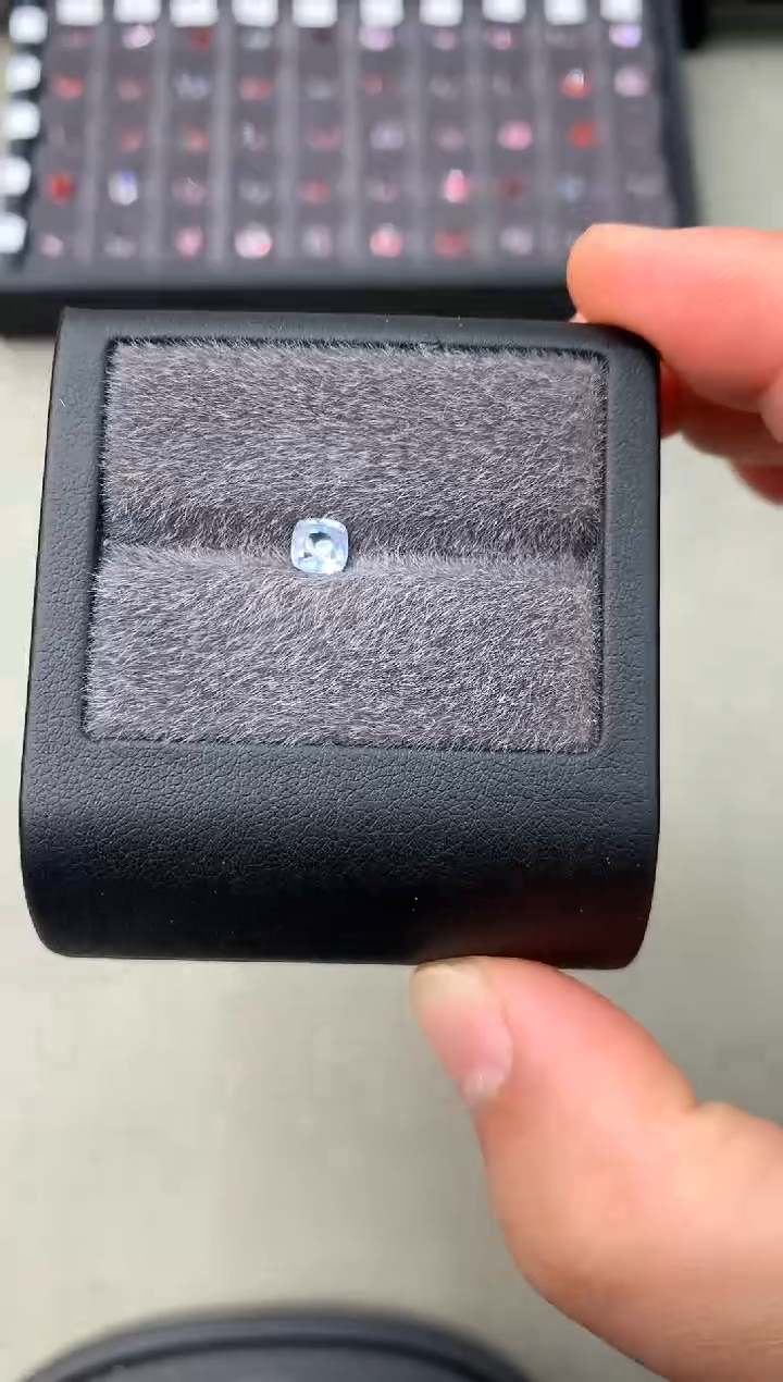 【闪购商品】定制蓝宝石裸石未镶嵌0.72ct 兰卡老烧蓝宝石
