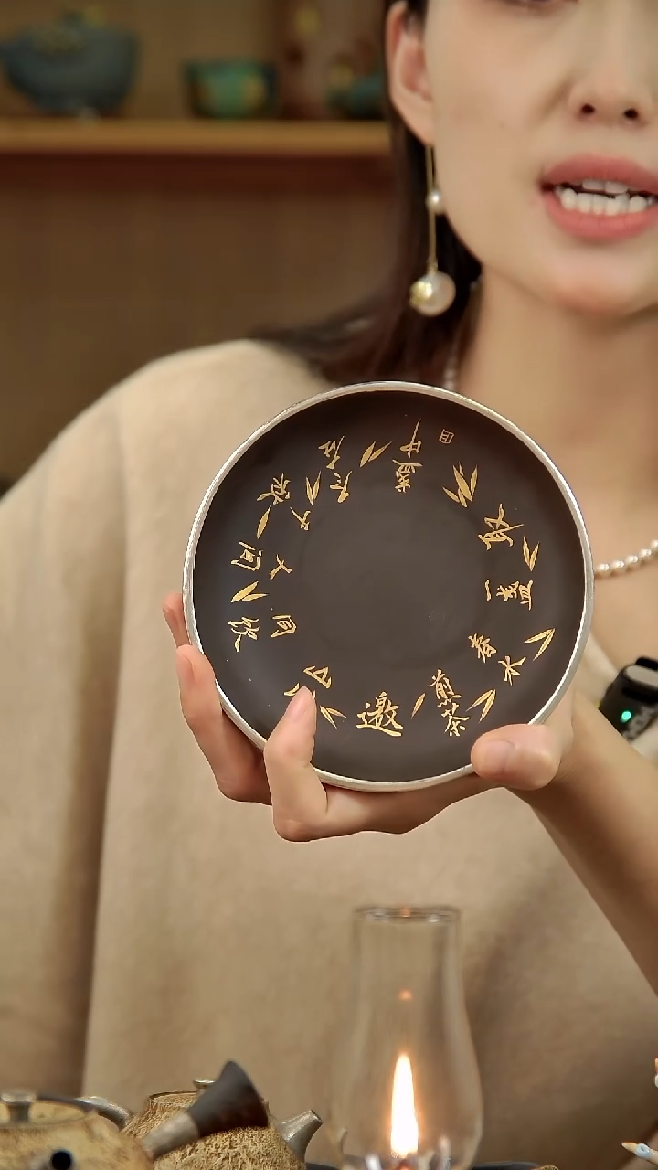 言野手作 粉引仿古手绘金三足壶承