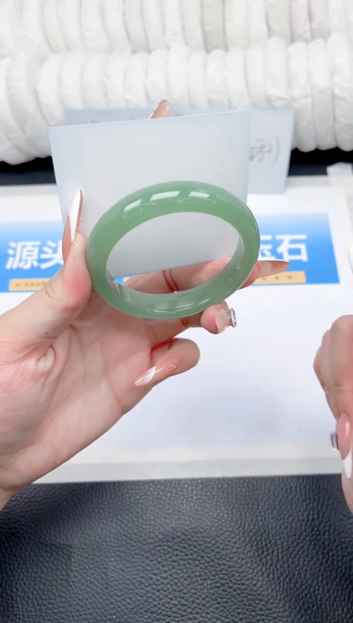 和田玉手镯未镶嵌73-粉青57.1