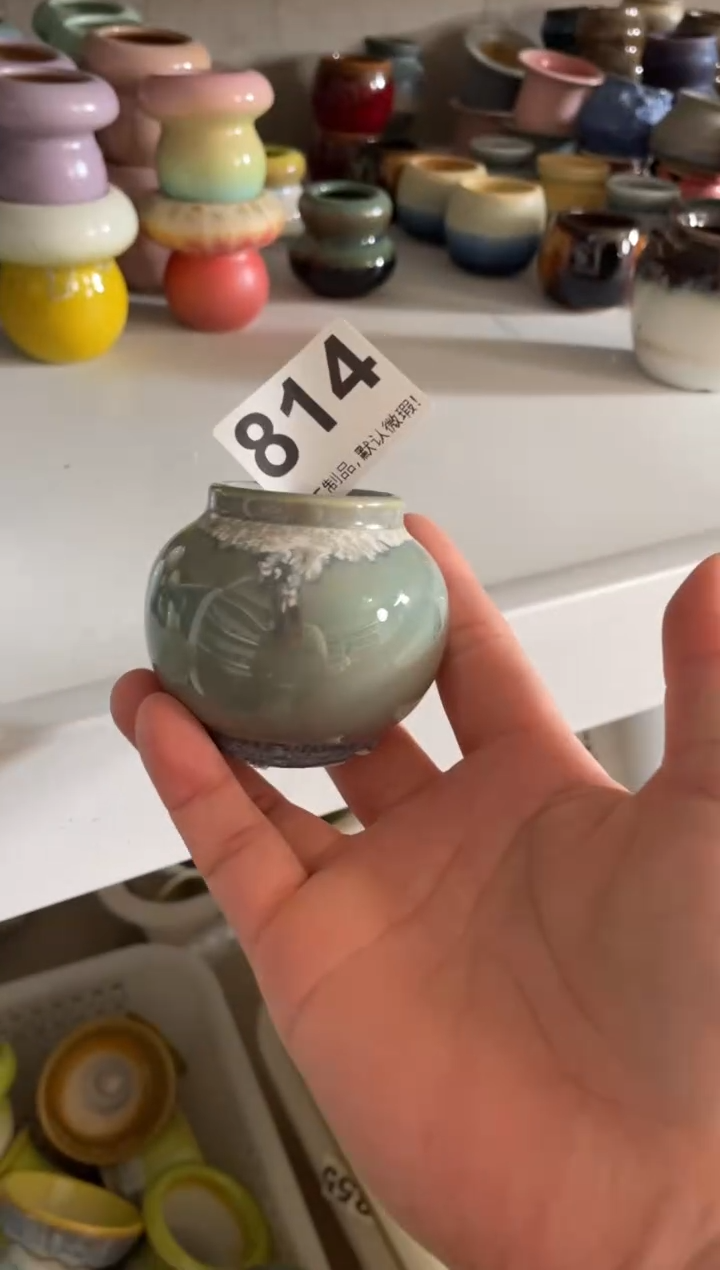 瓷片M****e814知木小芳花盆