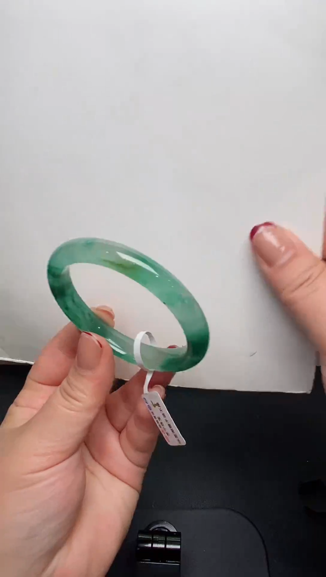 【闪购商品】石英质玉手镯未镶嵌高冰飘花非洲翠12