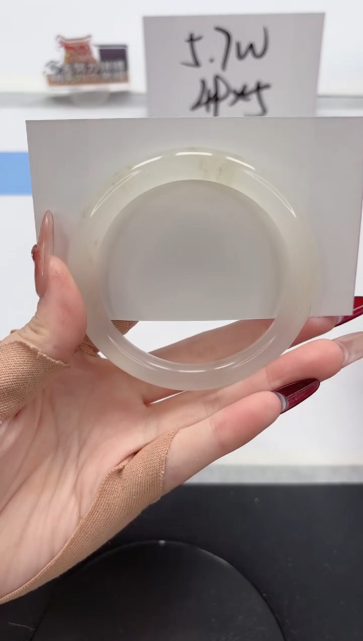 【闪购商品】石英质玉手镯未镶嵌A381-59.5