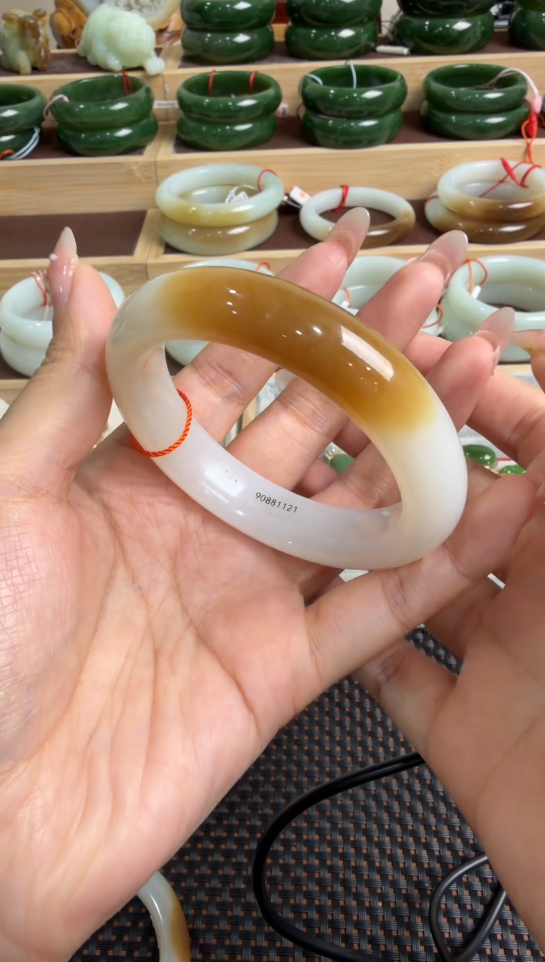 颈饰未镶嵌和田玉手镯56