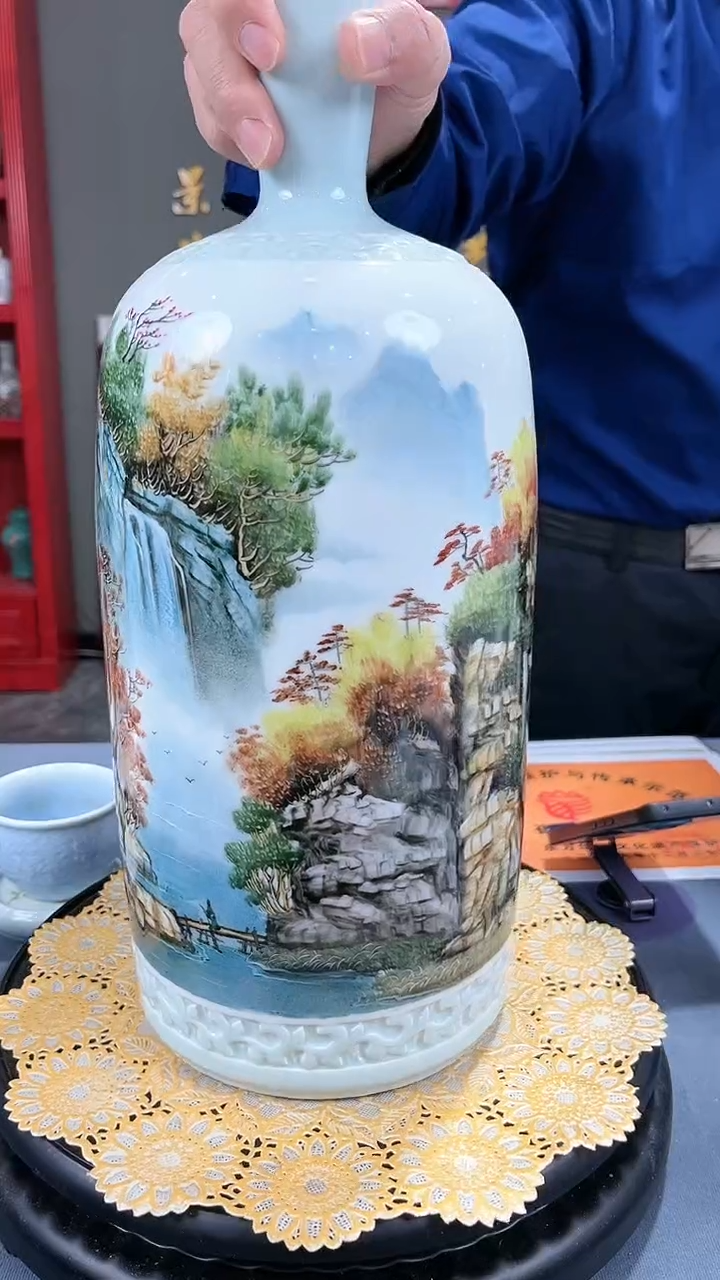 【闪购商品】官窑瓷画院600官窑瓷画院山水赏瓶