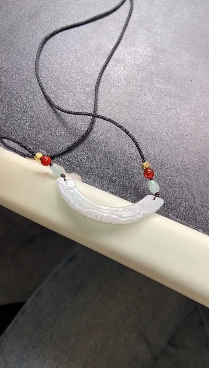 【闪购商品】翡翠颈饰未镶嵌玉璜-编绳