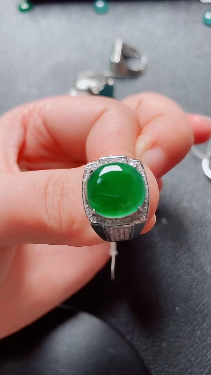 翡翠戒指银S925镶嵌1111