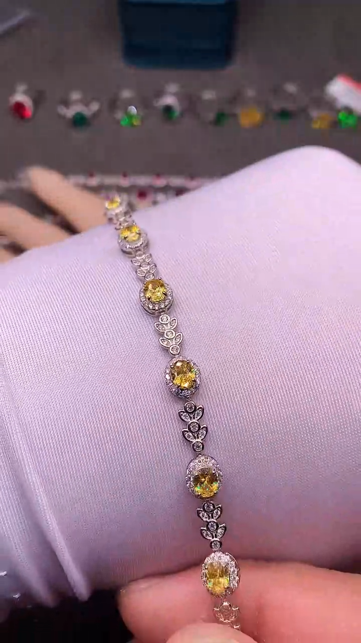 【闪购商品】彩色蓝宝石手链银S925镶嵌.......