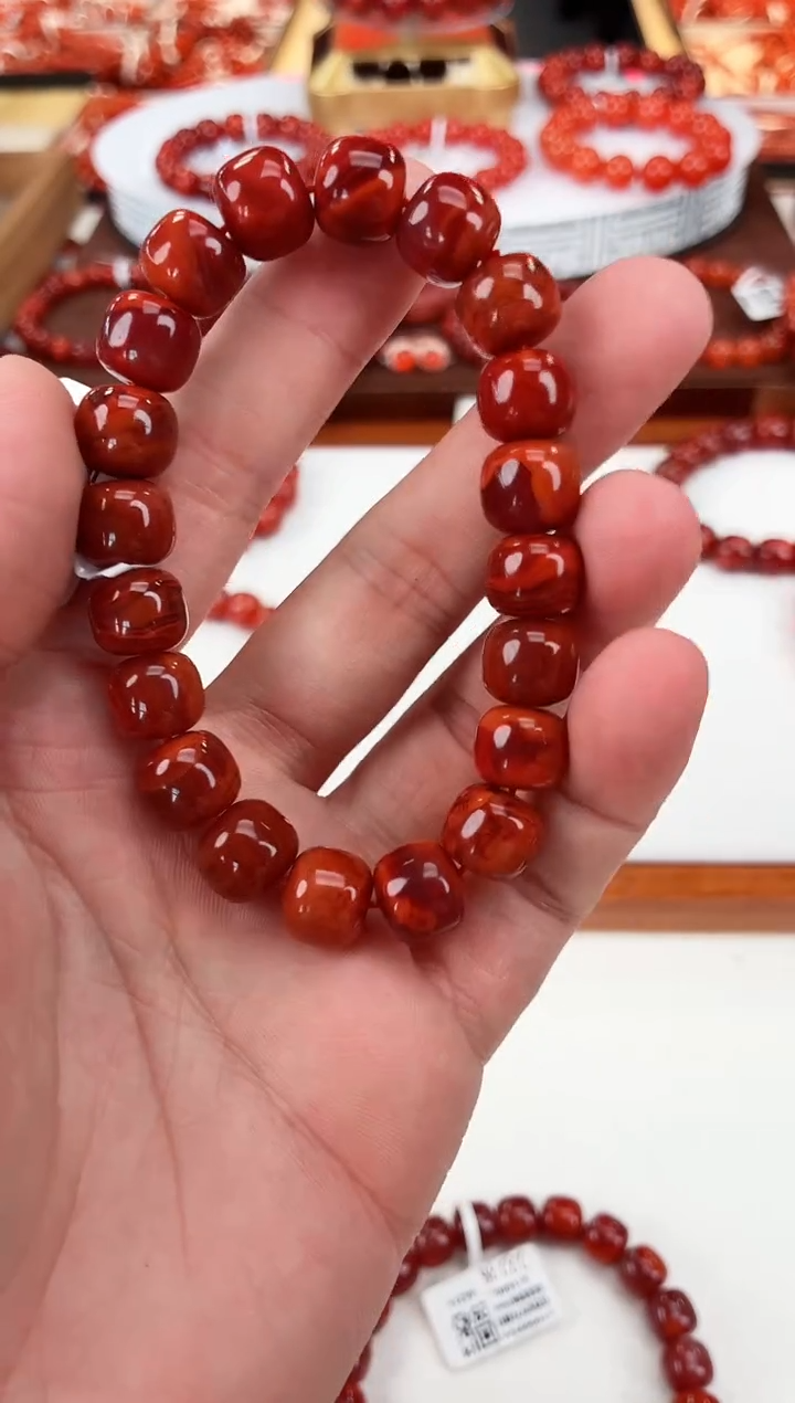 南红玛瑙瓦西老型手串11+未镶嵌一个/条