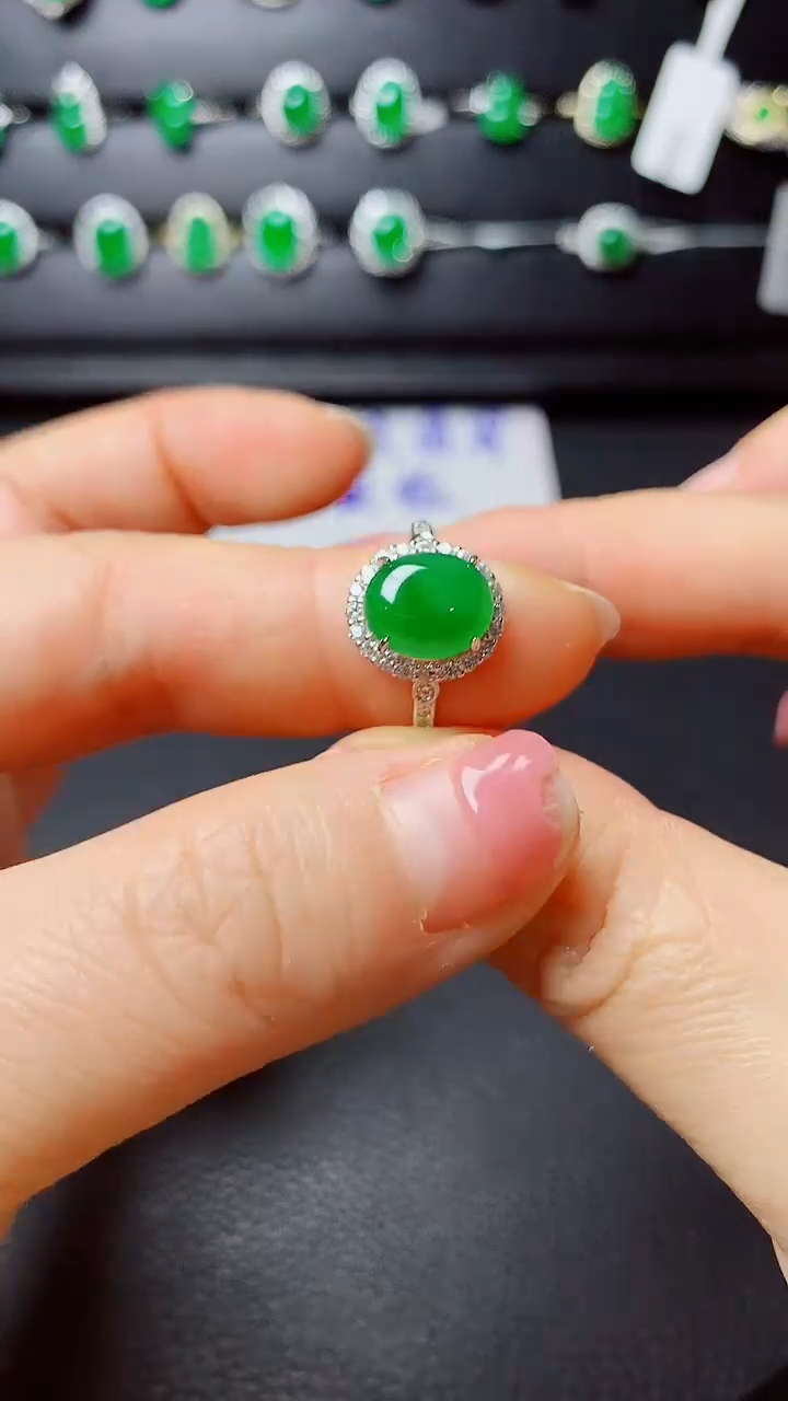 银S925镶嵌戒指翡翠收到货联系客服退运费，拍2退1以此类推