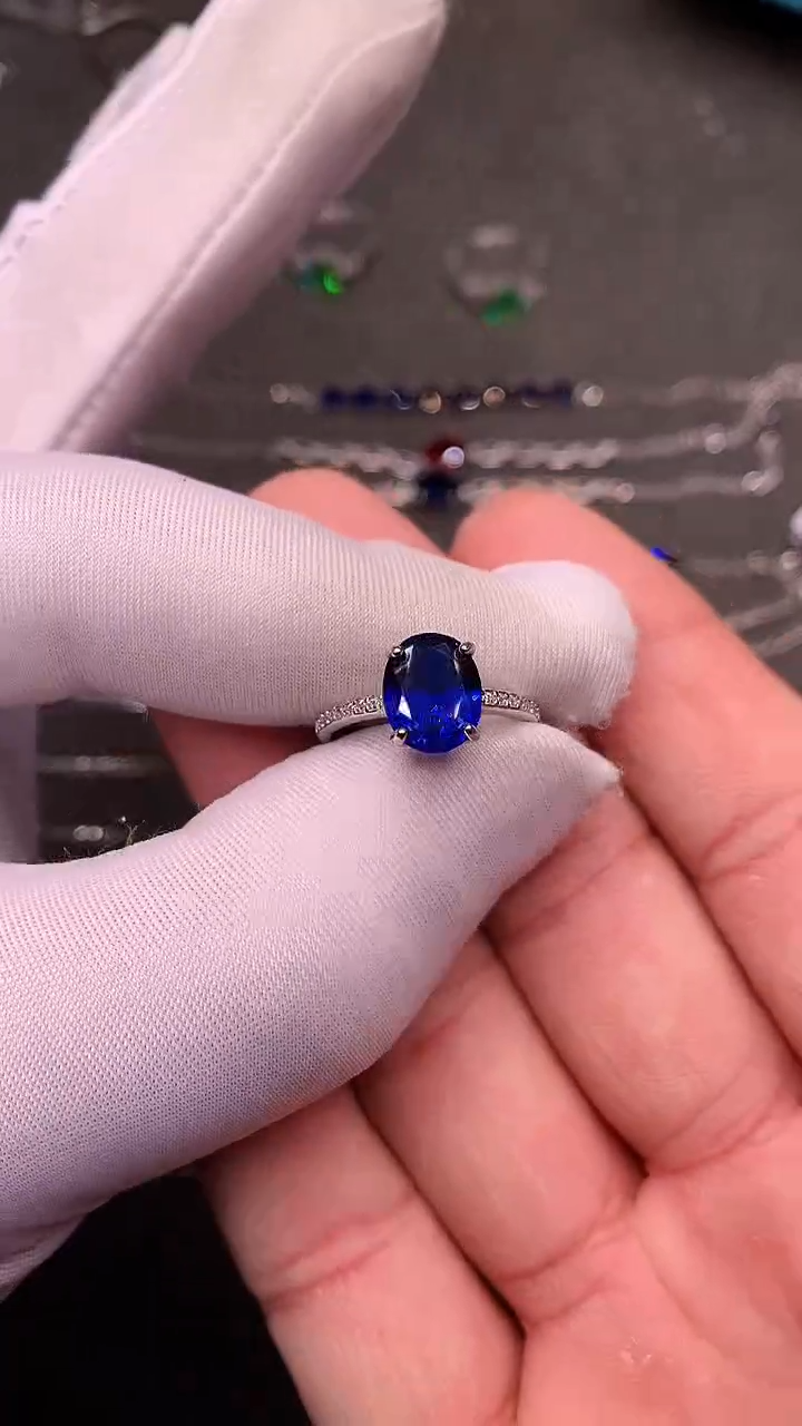 【闪购商品】蓝宝石戒指银S925镶嵌......