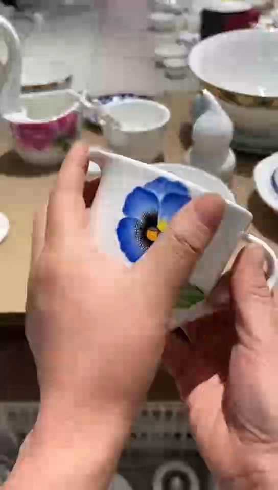 瓷引流嘴杯子1个