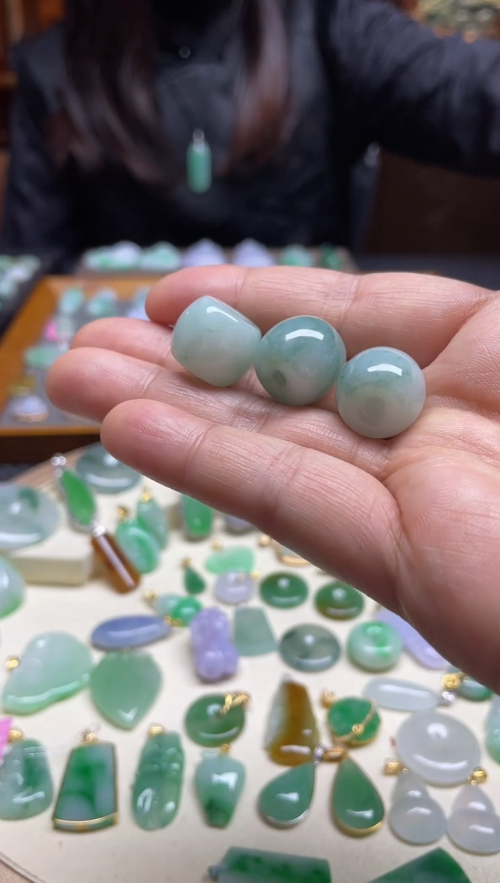 【闪购商品】翡翠颈饰未镶嵌路路通多样性发其一