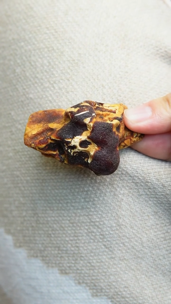 【闪购商品】蜜蜡裸石未镶嵌原石