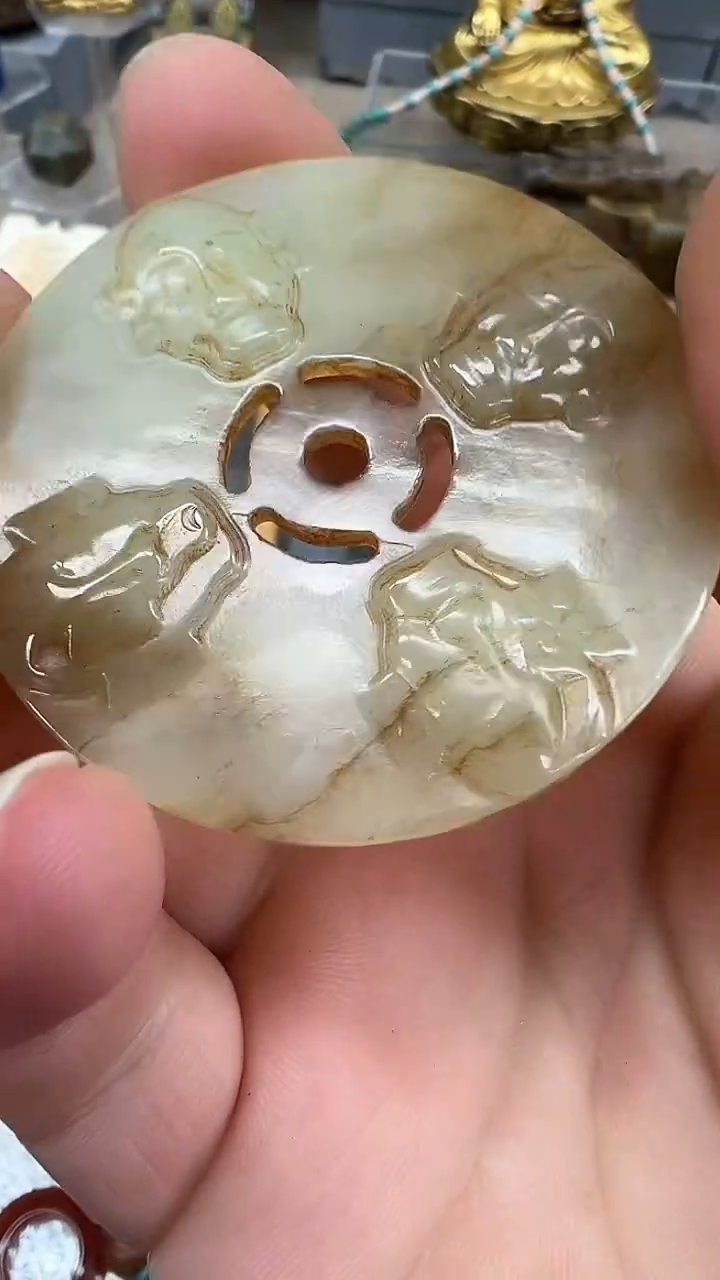 未镶嵌和田玉（糖玉）挂件摆件摆件摆件