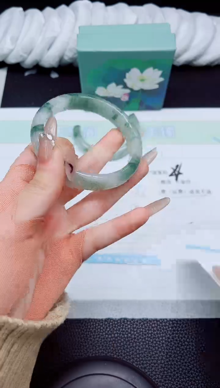 石英质玉未镶嵌手镯A186-59