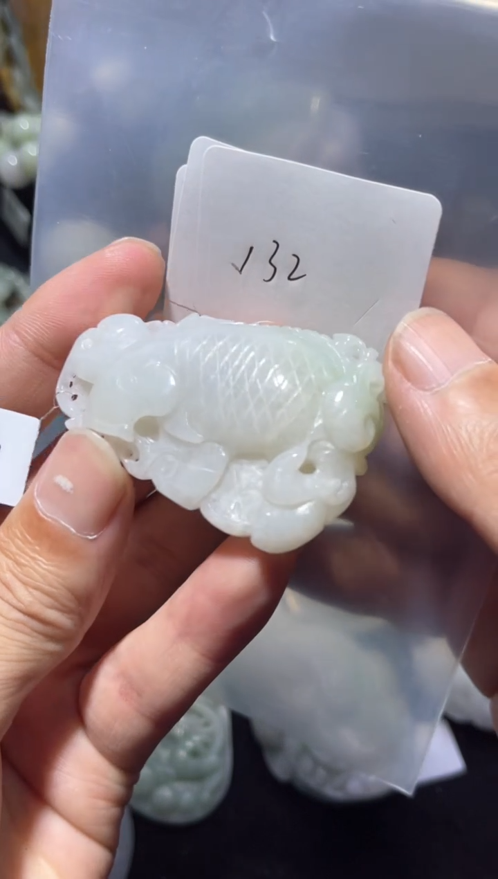 【闪购商品】翡翠颈饰未镶嵌00000132