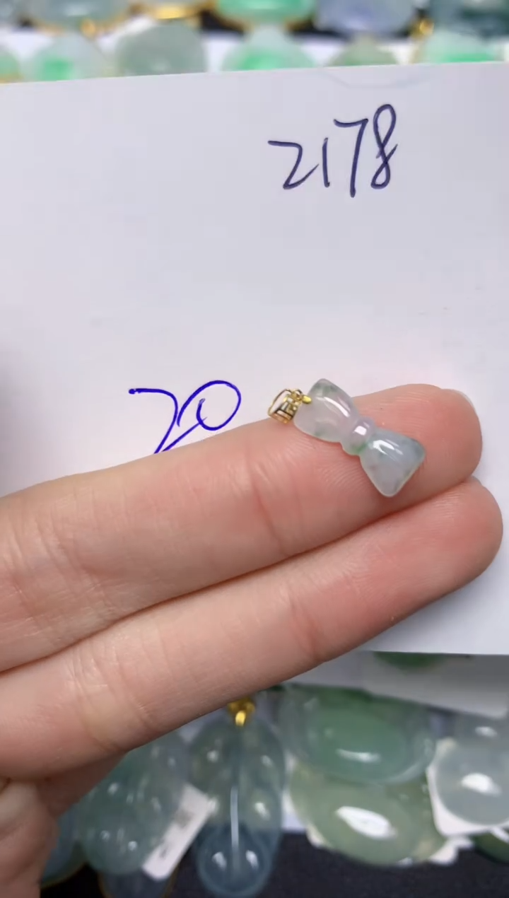 【闪购商品】翡翠颈饰18K金镶嵌天然翡翠A货