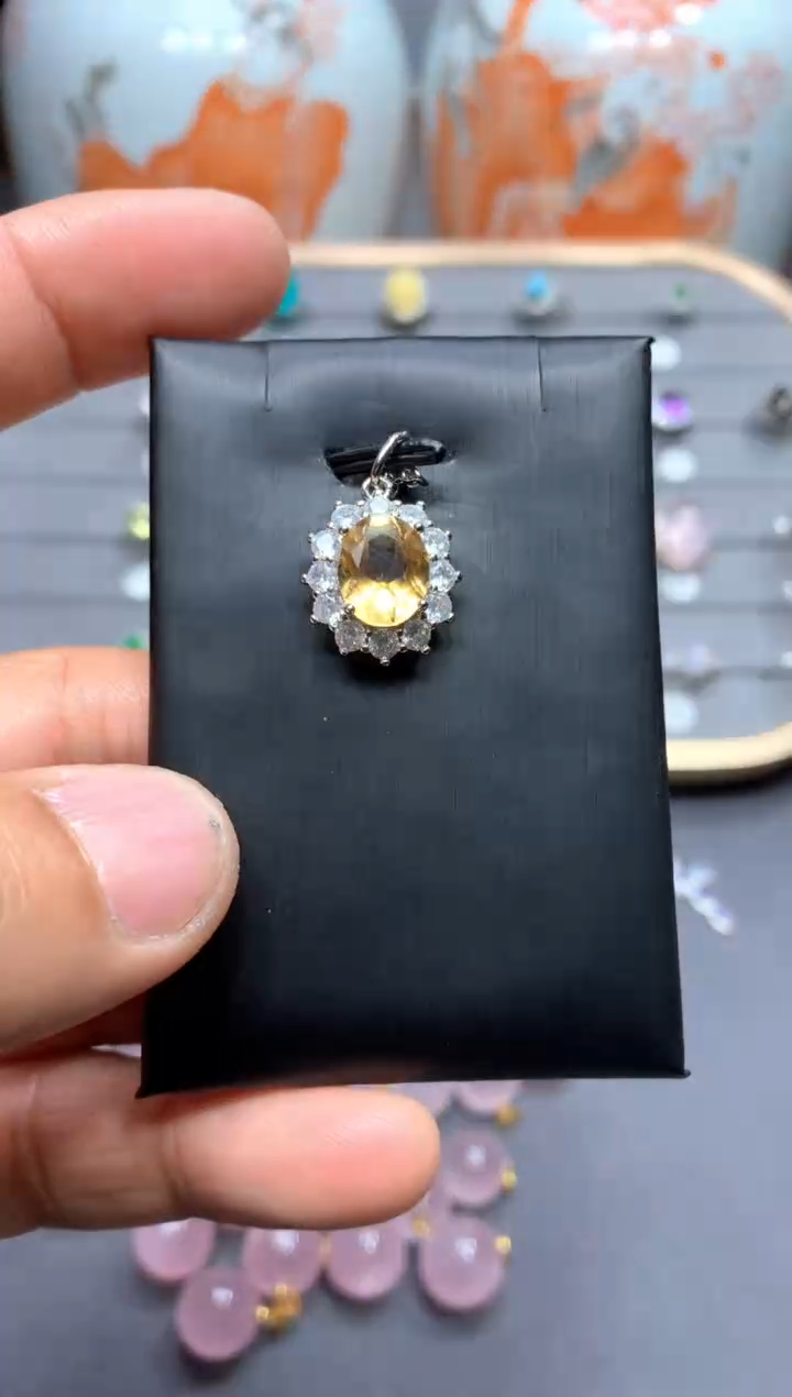 【闪购商品】黄晶颈饰未镶嵌W26（随机性发货只发一单）