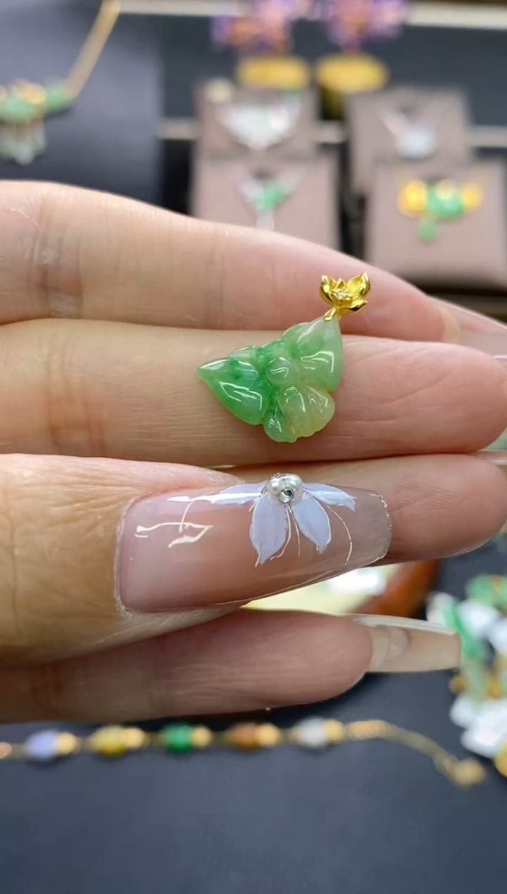 【闪购商品】翡翠颈饰18K金镶嵌净货15946