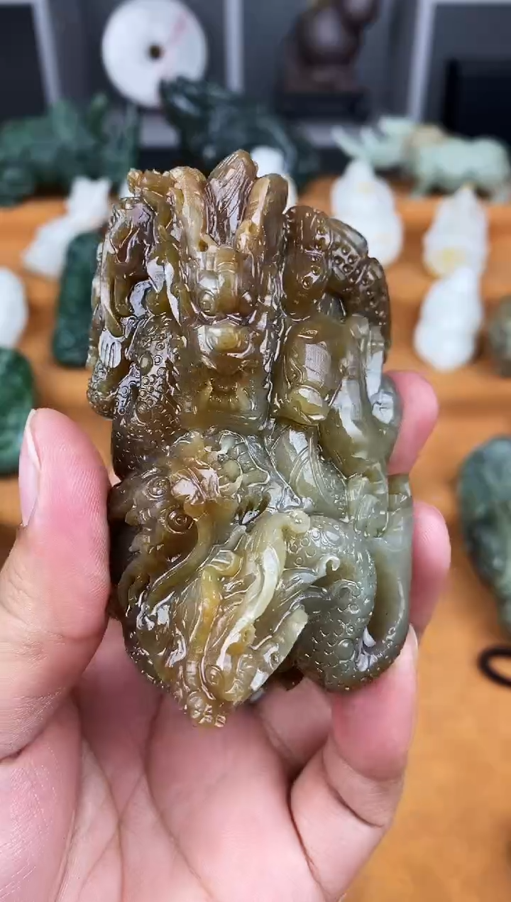 未镶嵌和田玉把件1