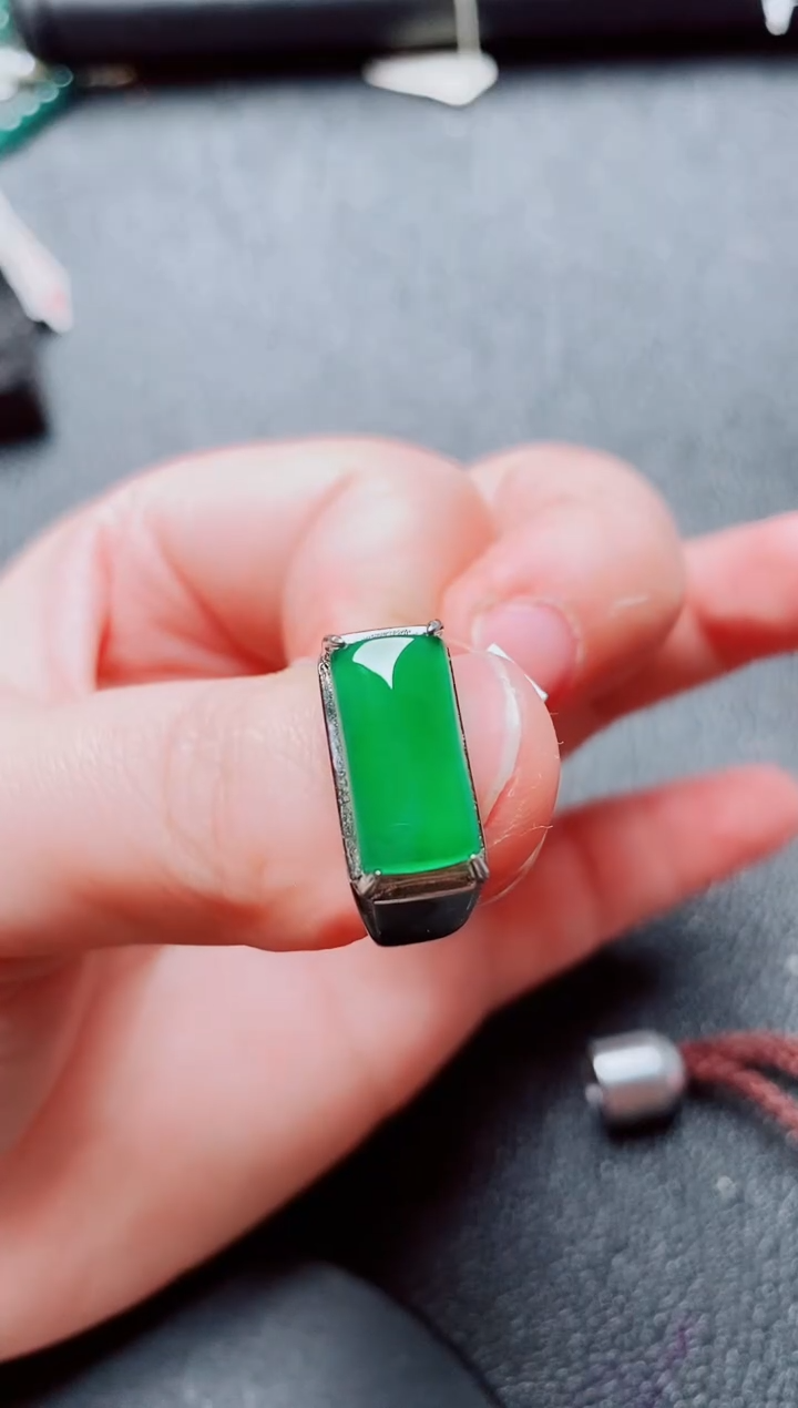 银S925镶嵌戒指翡翠111