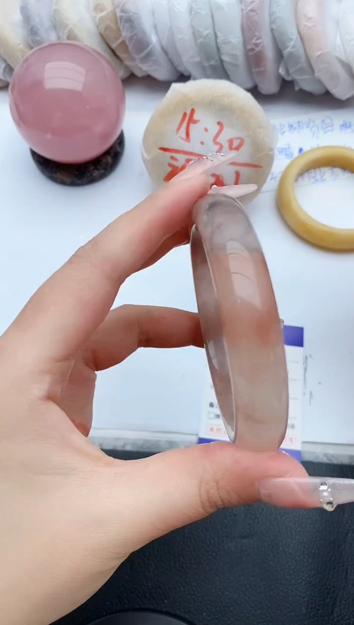 【闪购商品】石英质玉手镯未镶嵌A143+60/61