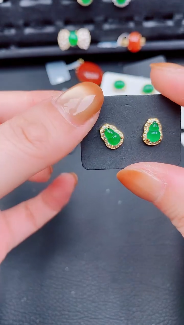 【闪购商品】翡翠耳饰银S925镶嵌天然a货翡翠484