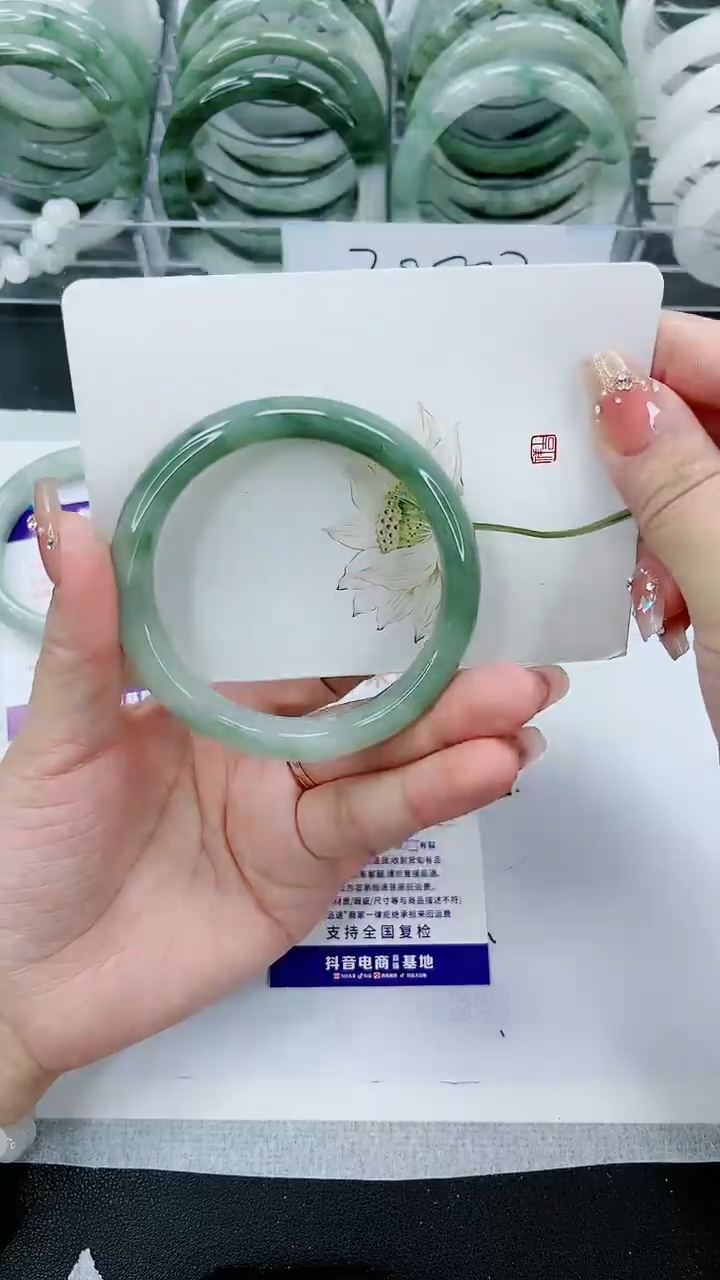 【闪购商品】石英质玉手镯未镶嵌175号/58-59圈