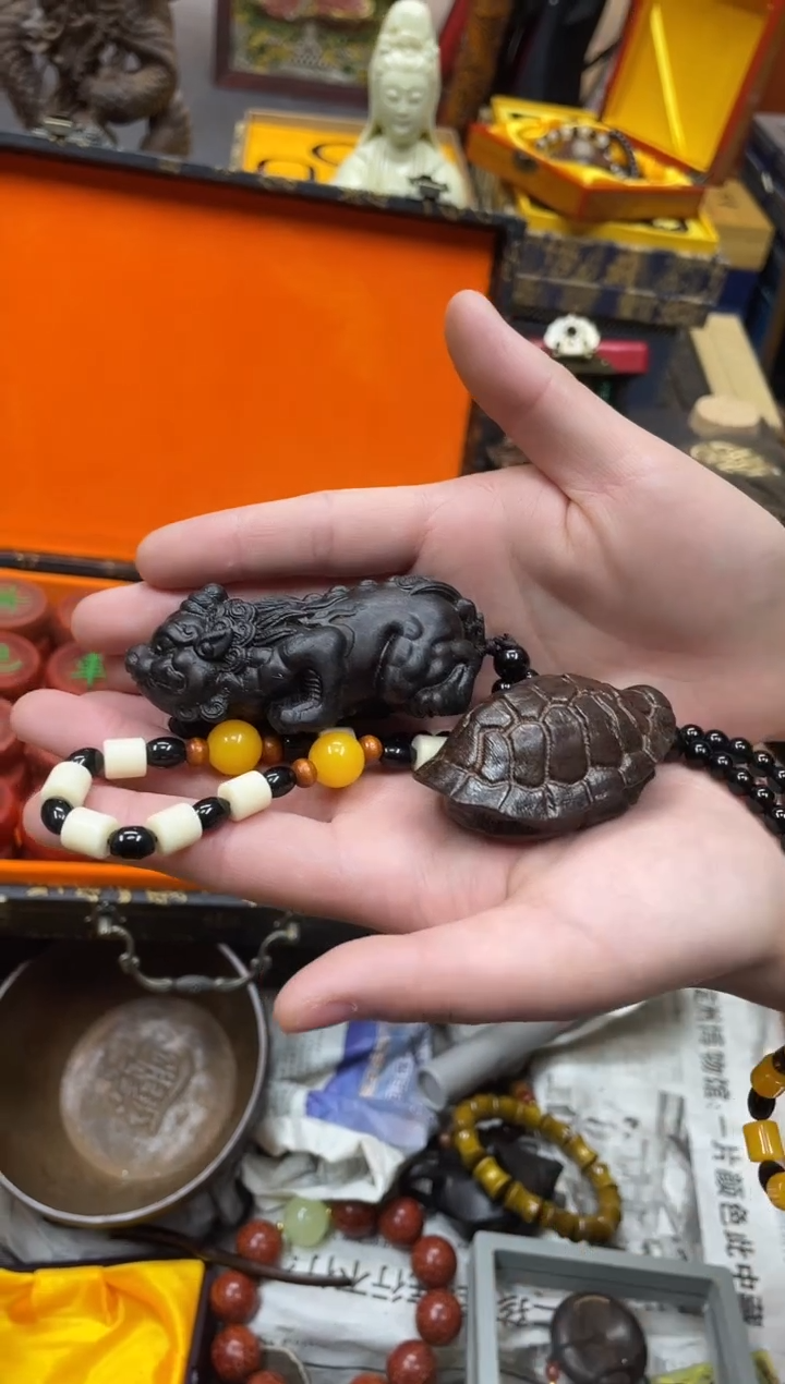 【闪购商品】大叶紫檀（黑酸枝木类） 