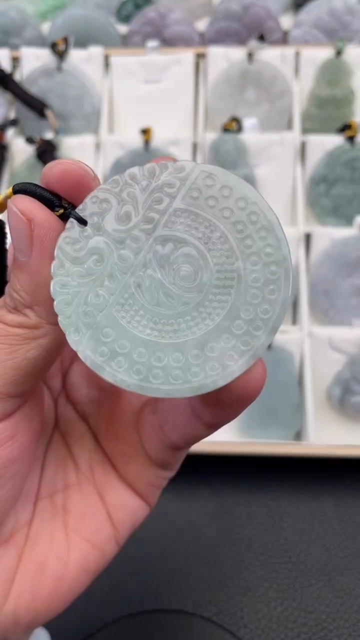 颈饰未镶嵌翡翠天然缅甸翡翠A货103