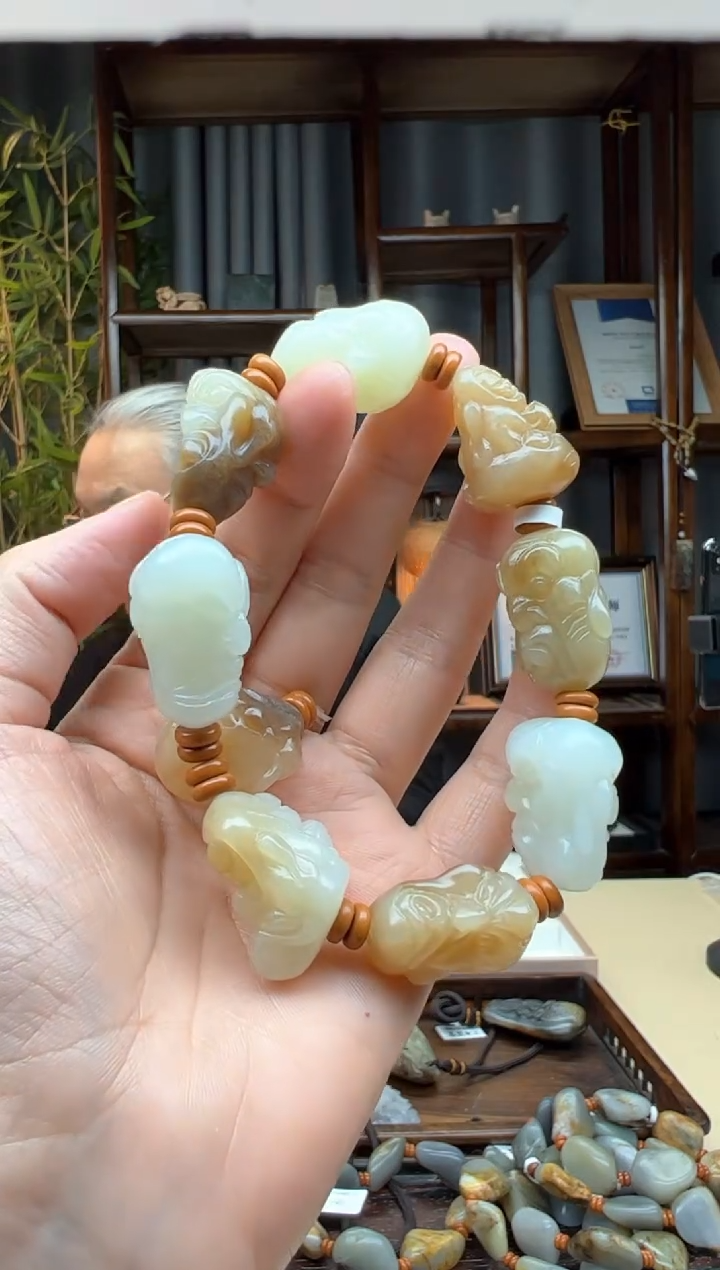 【闪购商品】和田玉（糖玉）颈饰未镶嵌手串