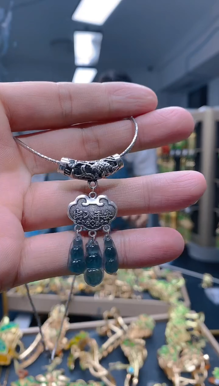 【闪购商品】翡翠耳饰银S925镶嵌0466翡翠锁骨链