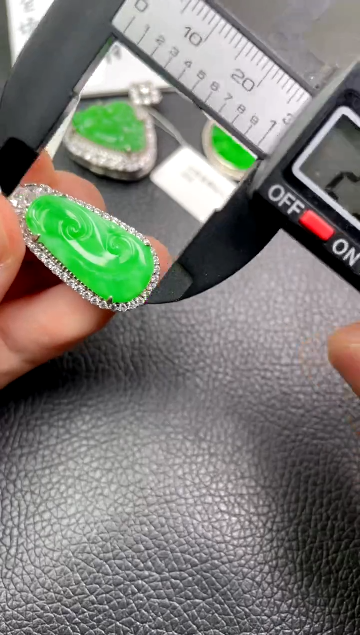 【闪购商品】翡翠吊坠(不含链)银S925镶嵌吊坠