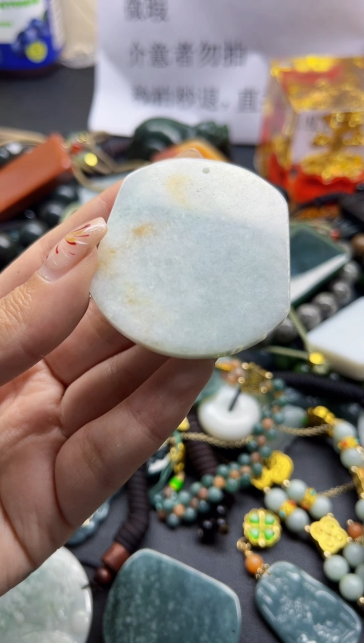 【闪购商品】翡翠颈饰未镶嵌翡翠