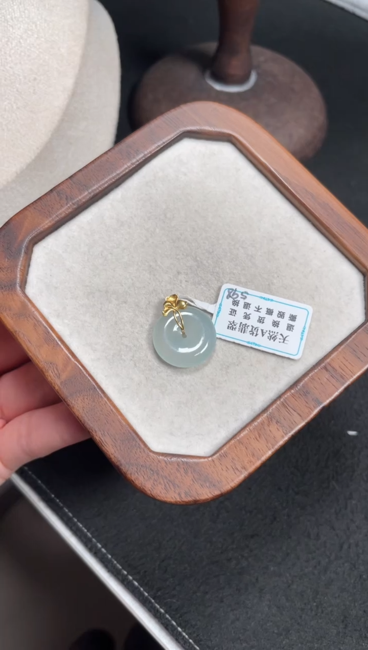 【闪购商品】翡翠颈饰银S925镶嵌翡翠