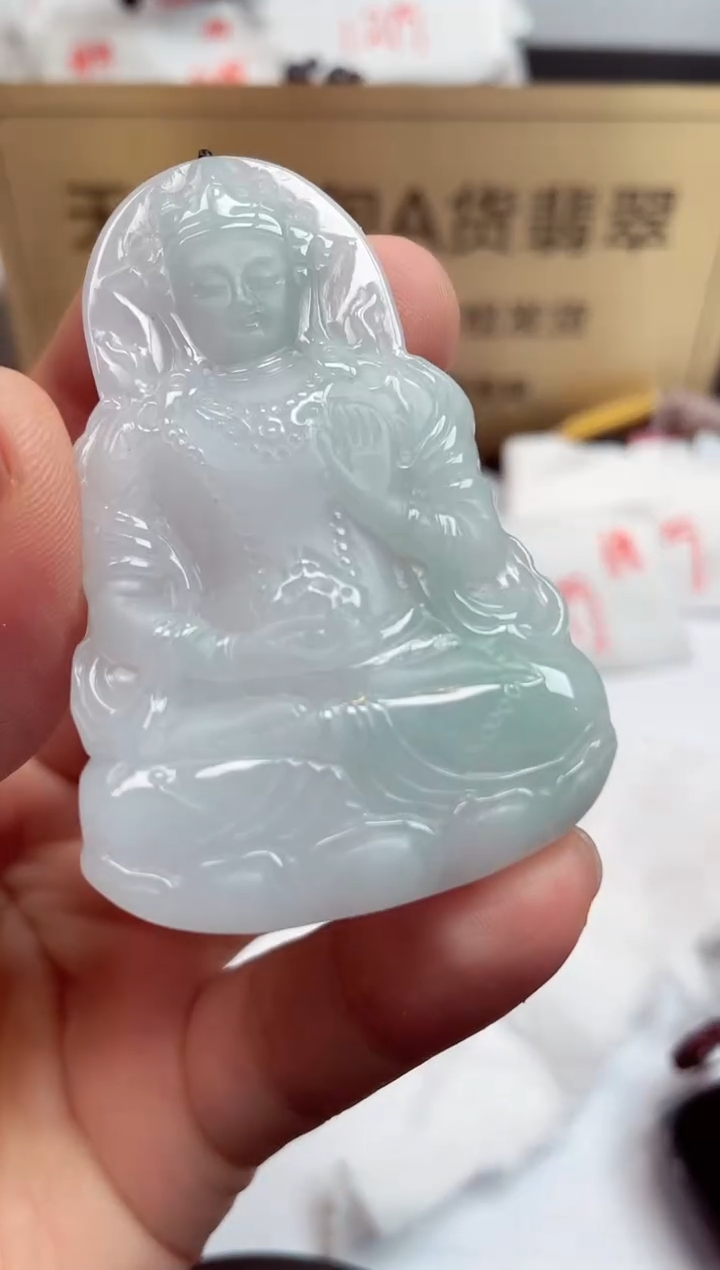 翡翠未镶嵌颈饰天然缅甸翡翠A货