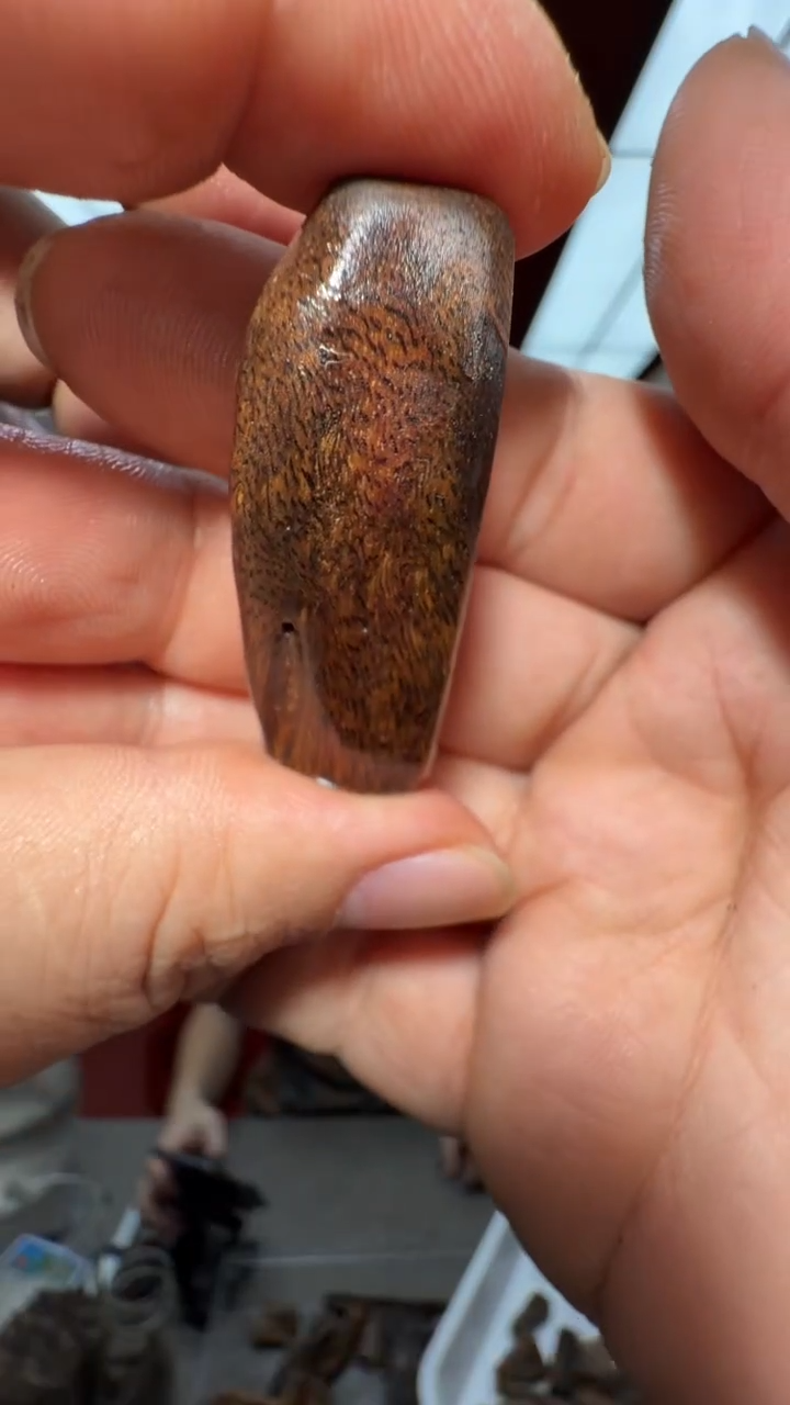 沉香手把件达拉干多样性发一